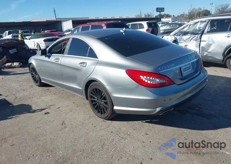 2012 Mercedes-Benz Cls 550 z USA, uszkodzony, nr VIN WDDLJ7DB7CA044855